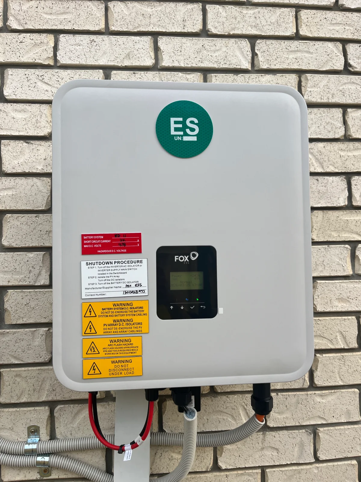 The hybrid inverter · Inala